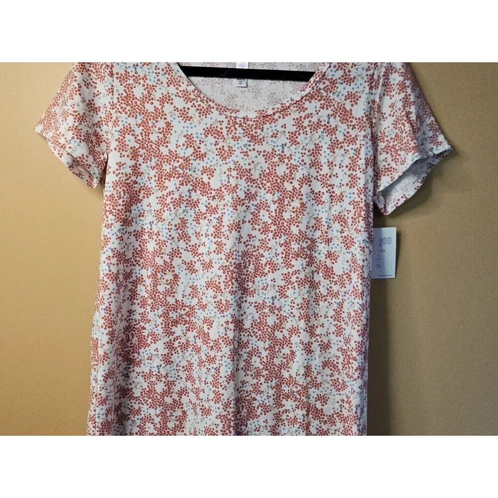 LuLaRoe Women's Classic T -Shirt Scoop Neck XS